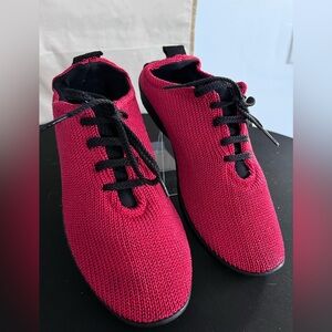 Arcopdico LS Shocks lace up sneaker